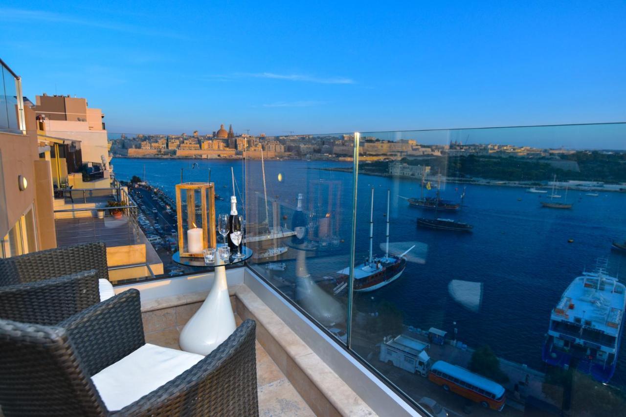 Unique Seafront Triplex Penthouse With Panoramic Bedroom & Rooftop Jacuzzi Overlooking Valletta Sliema Dış mekan fotoğraf
