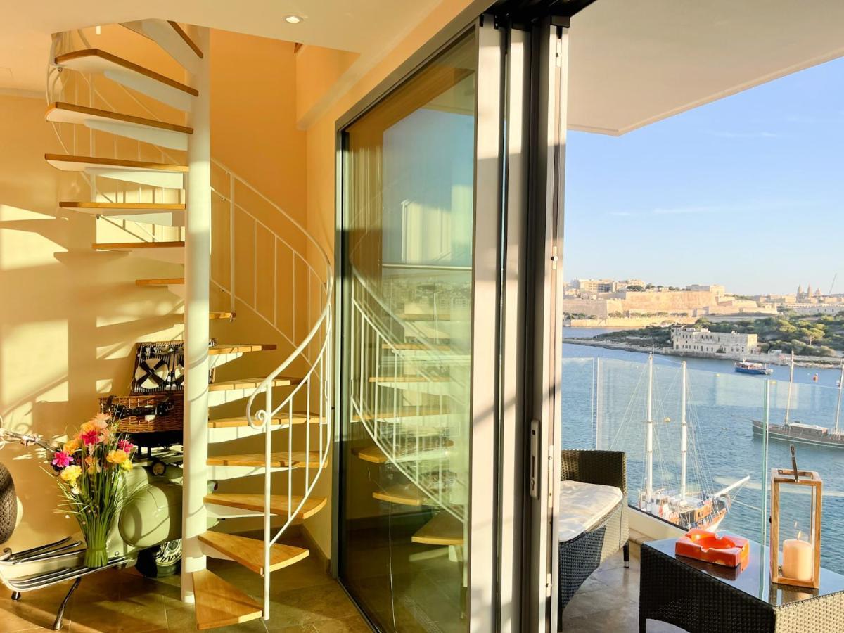 Unique Seafront Triplex Penthouse With Panoramic Bedroom & Rooftop Jacuzzi Overlooking Valletta Sliema Dış mekan fotoğraf